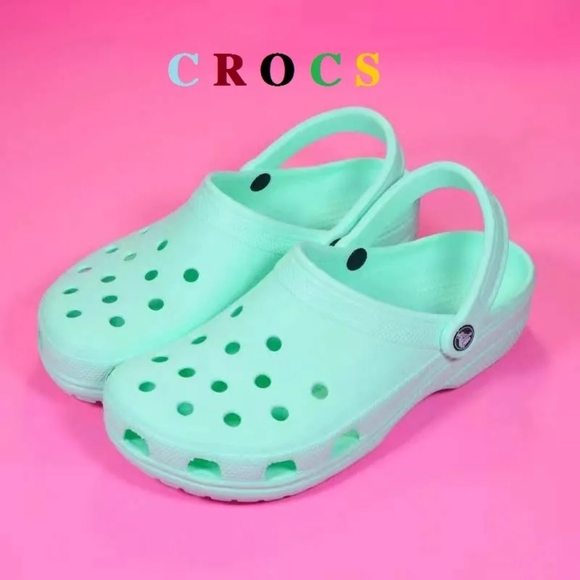 CROCS - Picture 3 of 6